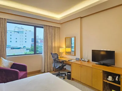 King Room met uitzicht op de stad — Hilton Garden Inn Hanoi